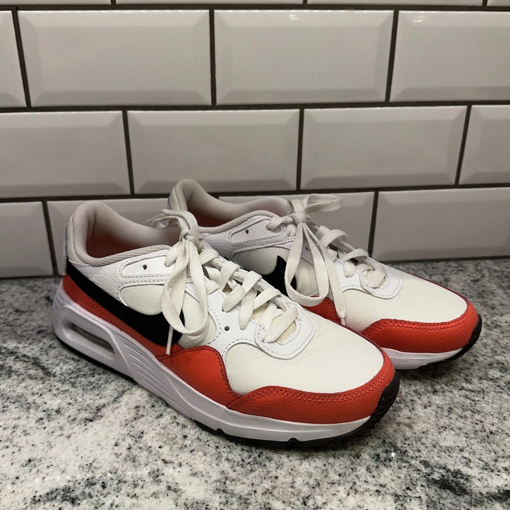 Nike Womens Size 8 Air Max SC Sneakers White Black Red‎ CW4554-111 Retro Sporty